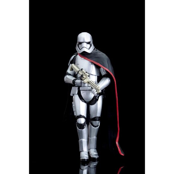 Star Wars Black Series Villain Trooper Commander Action Figure - Picture 3 of 3